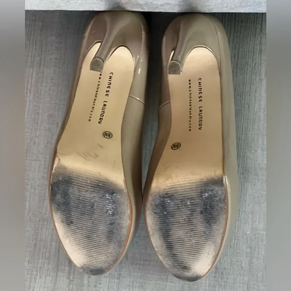 Chinese Laundry Platform Pump Heels - Picture 6 of 7